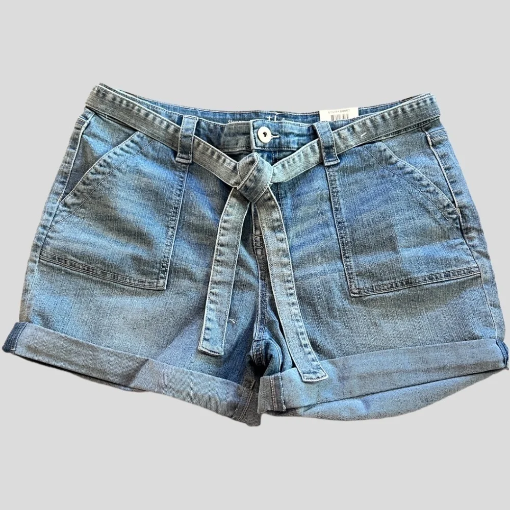 STYLE & CO Women's Rolled Hem Utility Jean Shorts w/Tie Belt NWT/Size 12